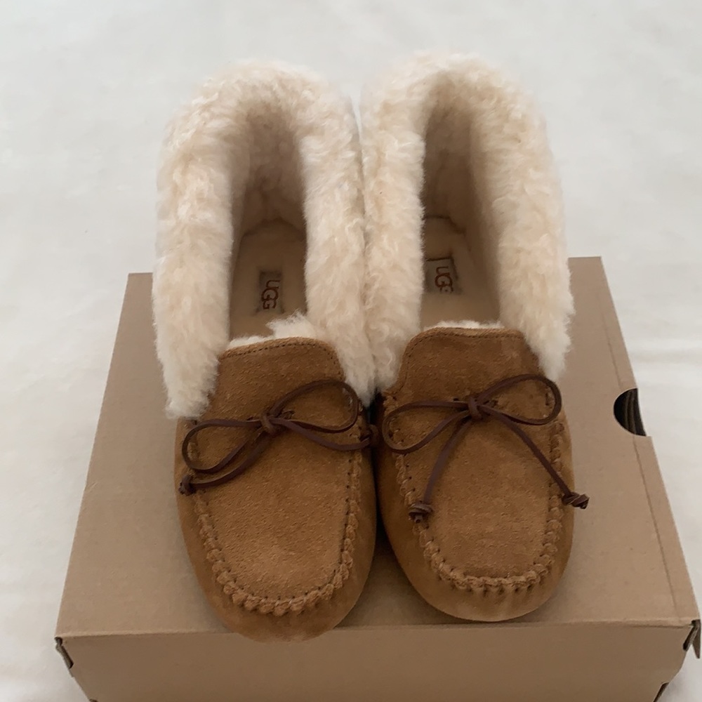 NWB UGG Alena chestnut moccasins slippers - Picture 2 of 10